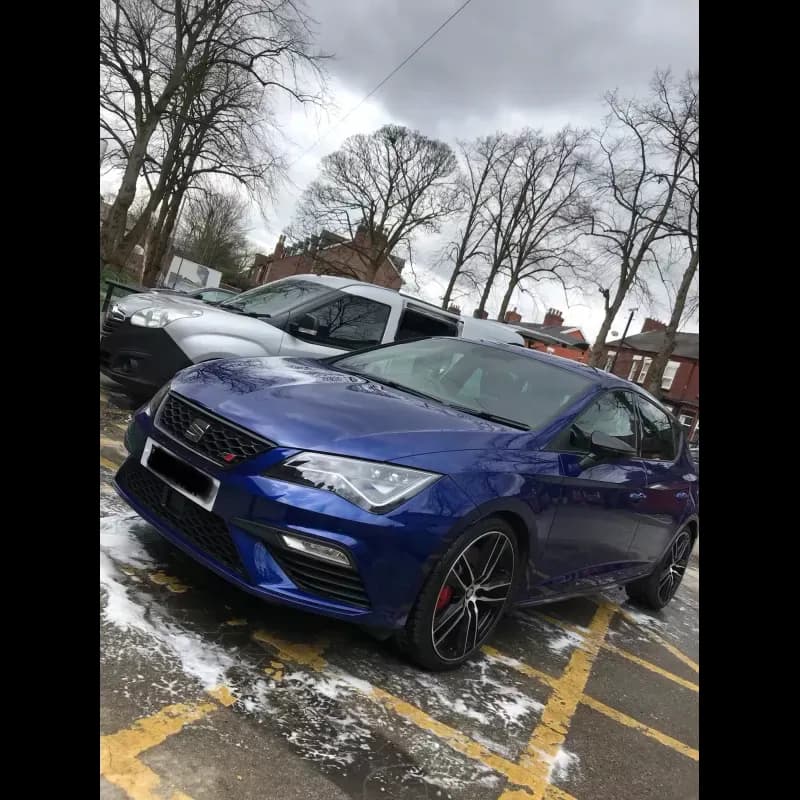 Blue SEAT Leon gleaming after Dr. Autocare mobile car valeting in Manchester